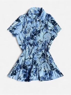 Apt. 9 Light and Navy Blue Floral Pleated Y2K Button-Front Blouse